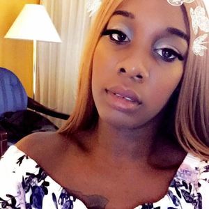 Meet your Posher, Lashunda